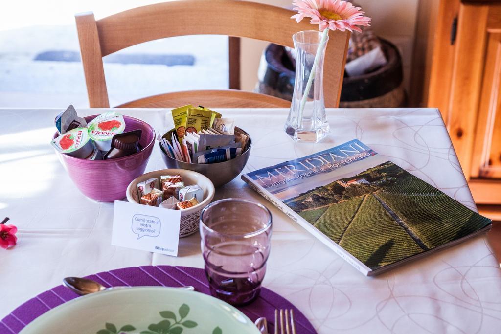 Castel Boglione Bed And Breakfast Val D'Oche المظهر الخارجي الصورة