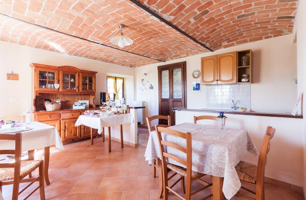 Castel Boglione Bed And Breakfast Val D'Oche المظهر الخارجي الصورة