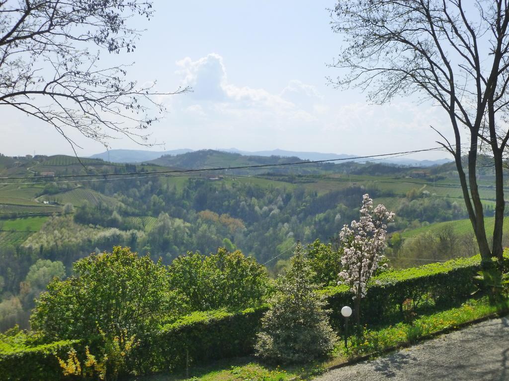 Castel Boglione Bed And Breakfast Val D'Oche المظهر الخارجي الصورة